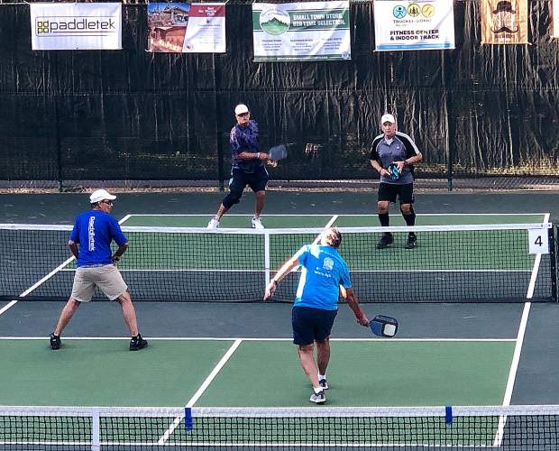 What do Pickleball and itBandz knee braces have in common?